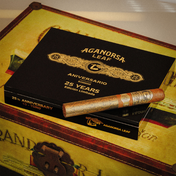 Aganorsa Leaf Aniversario 25 Edicion Limitada 6"1/4 * 52 (Box of 10)